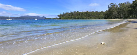 Stewarts Bay Lodge - Accommodation Sunshine Coast 1