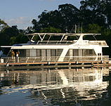 Whitewater Houseboat - Accommodation Sunshine Coast