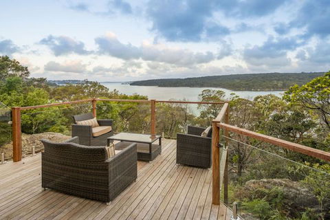 Hilltop Cottage - Accommodation Sunshine Coast 1