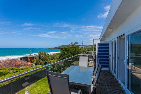 Lorne Beach Accom - Accommodation Sunshine Coast 3