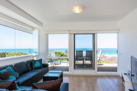 Lorne Beach Accom - Accommodation Sunshine Coast 5