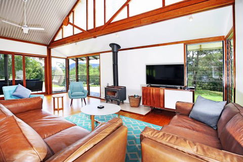 Tara - Accommodation Sunshine Coast 1