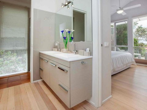 Buoys On Queens - Accommodation Sunshine Coast 1