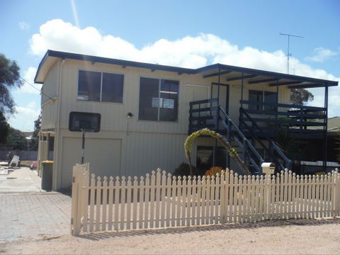 Costa To Coast - Accommodation Sunshine Coast 0