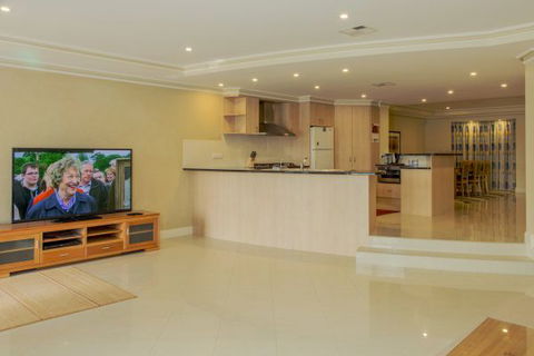 Monterey Waters 27B - Accommodation Sunshine Coast 1