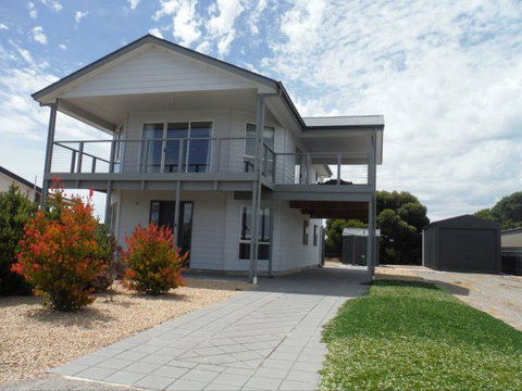 Wellington - Accommodation Sunshine Coast 0
