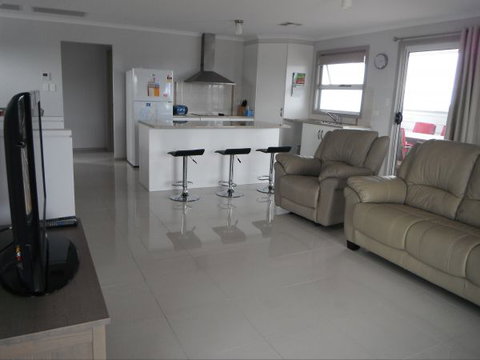 Wellington - Accommodation Sunshine Coast 1