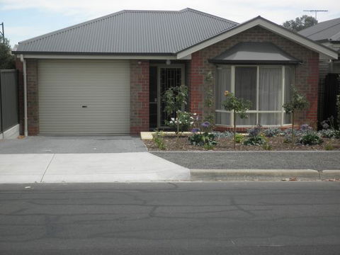 C&C's Bed And Breakfast - Accommodation Sunshine Coast 1