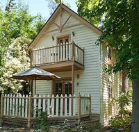Aldgate Creek Cottage Bed and Breakfast - Accommodation Sunshine Coast