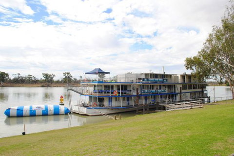 Murray River Queen Backpackers - Accommodation Sunshine Coast 1