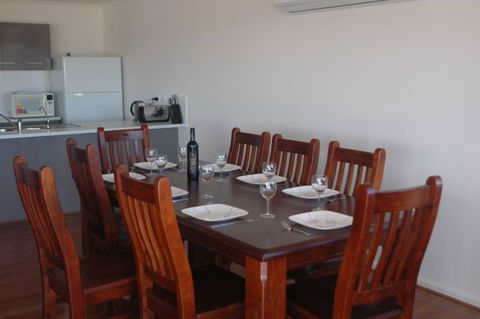 Parrydyse Clayton Bay - Accommodation Sunshine Coast 3