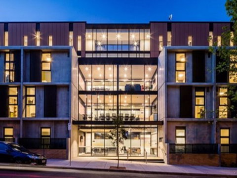 Abercombie Student Accommodation (Summer) - Accommodation Sunshine Coast 1