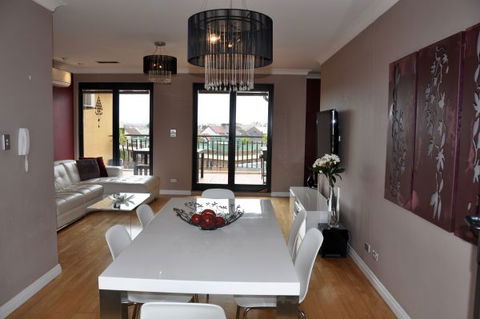 Best Apartment In The Heart Of Sydney’s Little Italy - Accommodation Sunshine Coast 1