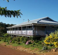 Blue House Bed and Breakfast - Accommodation Sunshine Coast