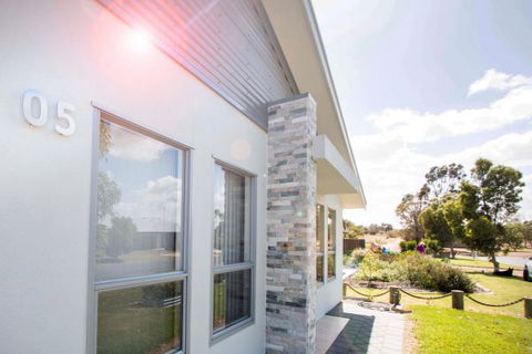 Brock's Base Wellington East - Accommodation Sunshine Coast 0