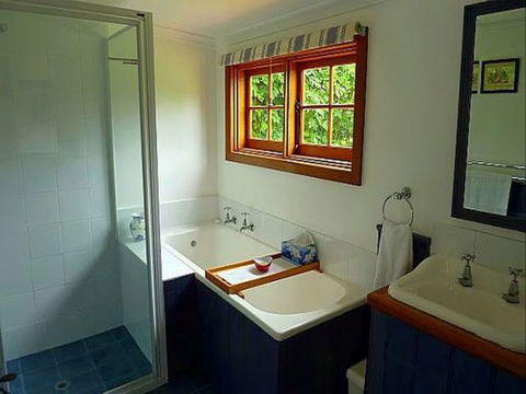 Cameron's Cottage - Accommodation Sunshine Coast 4
