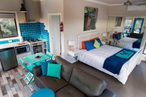 Coorong Cabins - Accommodation Sunshine Coast 2