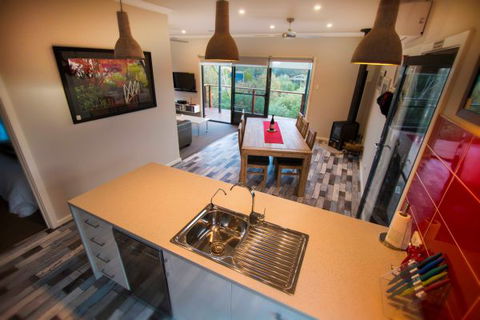 Coorong Cabins - Accommodation Sunshine Coast 4