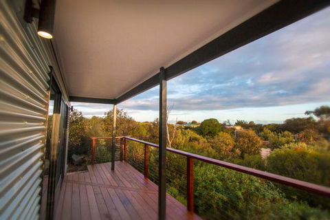 Coorong Cabins - Accommodation Sunshine Coast 5