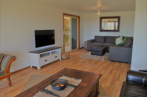 Coongalena View - Accommodation Sunshine Coast 5