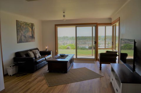 Coongalena View - Accommodation Sunshine Coast 7