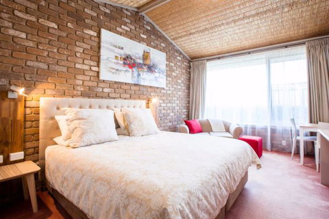 Farnham Court Motel - Accommodation Sunshine Coast 1