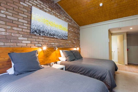 Farnham Court Motel - Accommodation Sunshine Coast 3