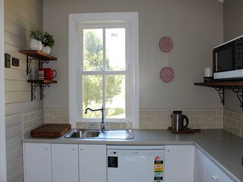 Fosterton School House - Accommodation Sunshine Coast 1