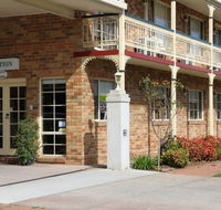 Grand Manor Motor Inn - Accommodation Sunshine Coast