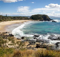 Headlands Beach House - Accommodation Sunshine Coast