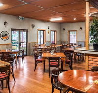 Hungry Horse Hotel Molesworth - Accommodation Sunshine Coast