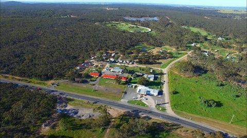 Inglewood Motel And Caravan Park - Accommodation Sunshine Coast 2
