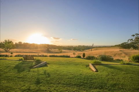 Jura House - Accommodation Sunshine Coast 3