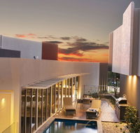 The Frames - Luxury Riverland Accommodation - Accommodation Sunshine Coast