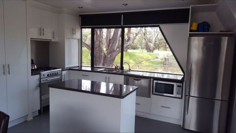 Murray Downs Marina Houseboats - Accommodation Sunshine Coast 5