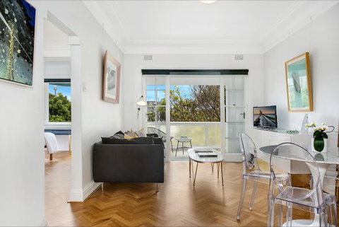 New Beach Apartment - Accommodation Sunshine Coast 7