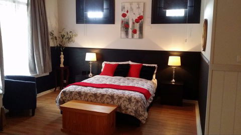 Olivia's Suite - Accommodation Sunshine Coast 0