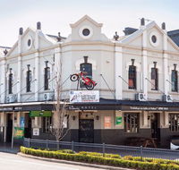 Pedens Hotel - Accommodation Sunshine Coast