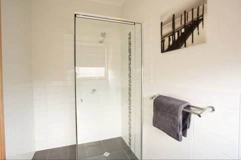 RED FIN Part Of BLUE FIN HOLIDAY HOMES - Accommodation Sunshine Coast 7