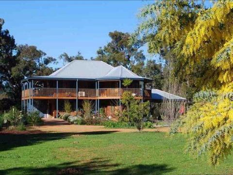 Riverwood Retreat - Accommodation Sunshine Coast 0