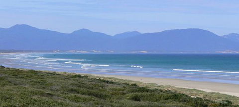 Sandy Point Beach Escape - Accommodation Sunshine Coast 1