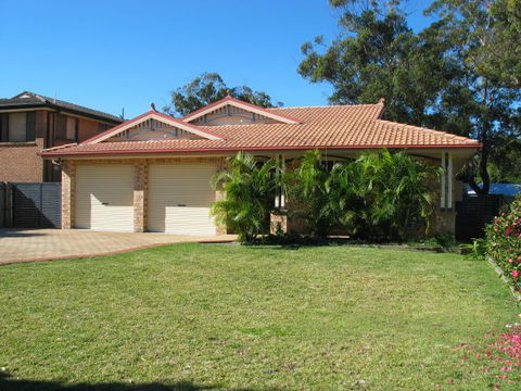 Seawest - Hawks Nest Accommodation - Accommodation Sunshine Coast 0