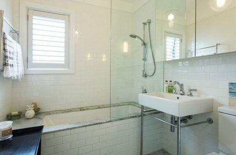 Stylish Interiors In The Bay - Accommodation Sunshine Coast 7
