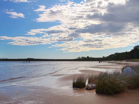 Strahan Beach Tourist Park - Accommodation Sunshine Coast 0