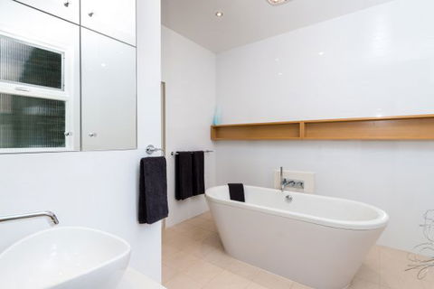Tanunda House - Accommodation Sunshine Coast 1