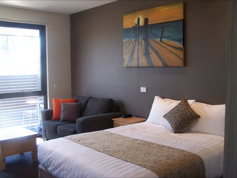 The Foreshore Motel & Tavern (Hobart) Lauderdale - Accommodation Sunshine Coast 8