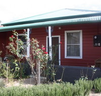 The Red House - Accommodation Sunshine Coast