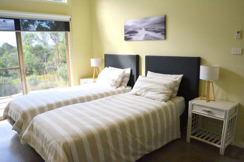 Tilba Coastal Retreat - Accommodation Sunshine Coast 4