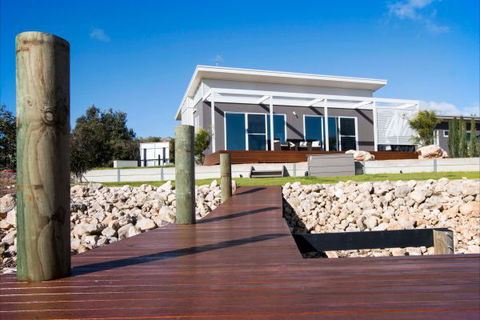 Villa Serra - Accommodation Sunshine Coast 0