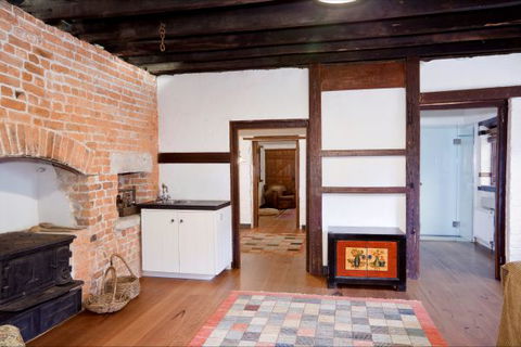 Vine Lodge Heritage Getaway - Accommodation Sunshine Coast 7